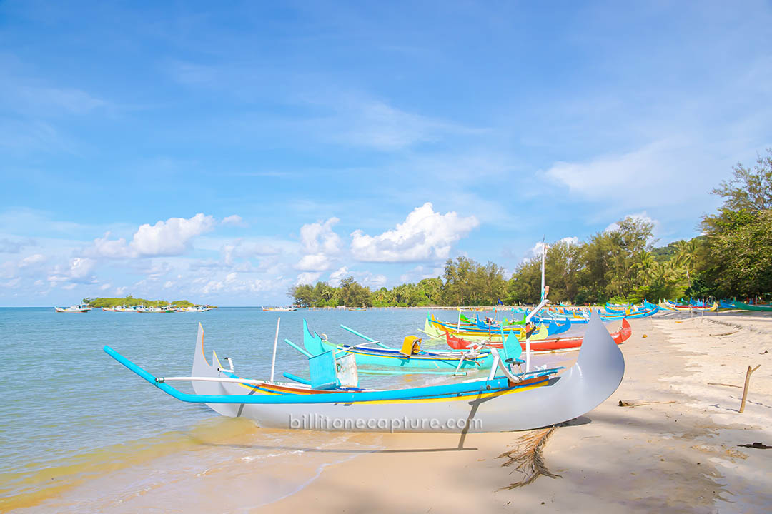 Attachment Pantai burung mandi perahu kater.jpg